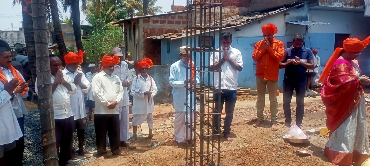 मणतुर्गेतील रवळनाथ मंदिराचा कॉलम भरणी उत्साहात