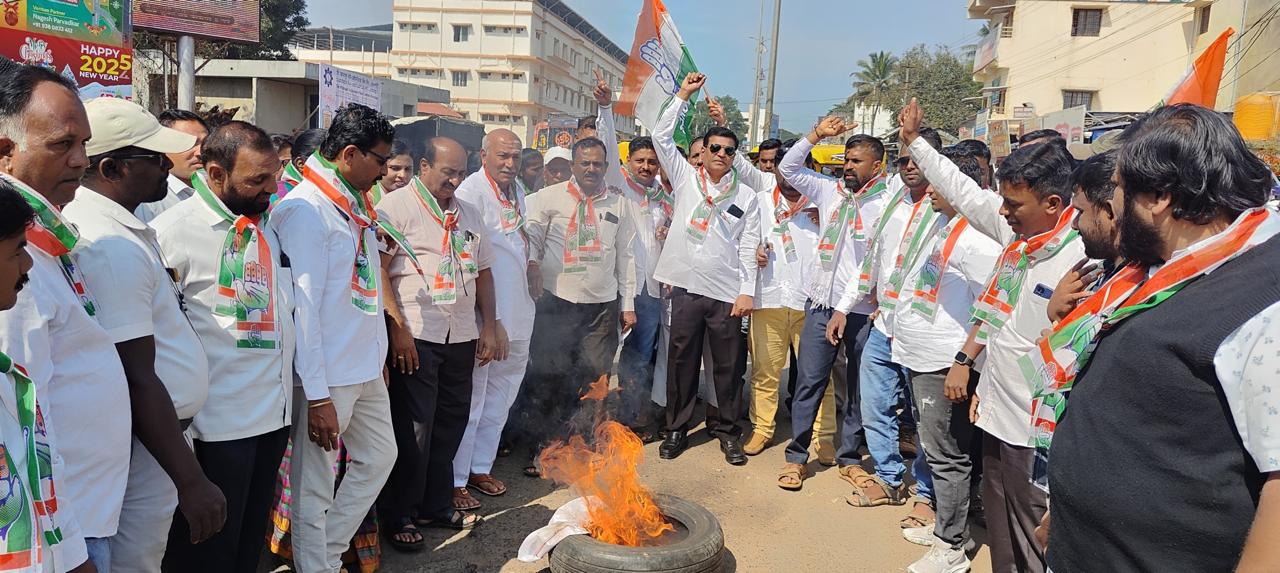 अमित शहांचा खानापुरात निषेध; जोरदार निदर्शने